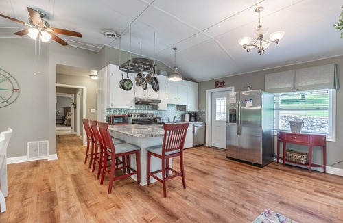 Morganton House | Peaceful and Quiet Bliss with 2 ponds, nearby mtns & lake, golf cart available.