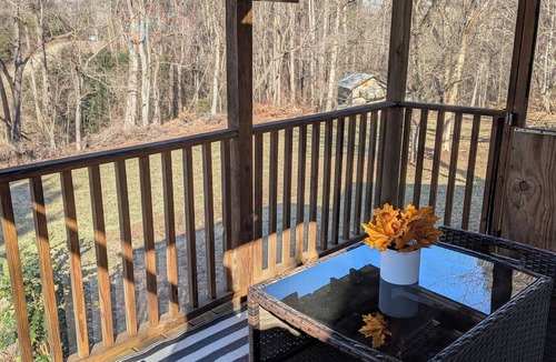 Elkin Cottage | Peaceful Elkin Wine Country Cottage