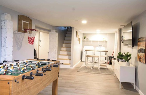 Bristol House | Peaceful Family Retreat in Bristol