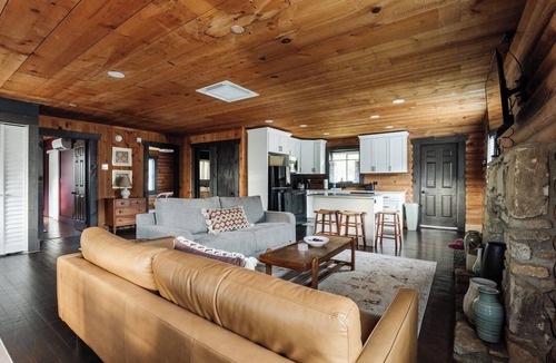 Lake Lure Cabin | Peaceful Lake Lure Cabin: Cozy 2BR 3 miles from lake!