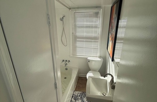 Hanahan Apartment | Perfect oasis, near downtown Charleston, Musc hospital, and Charleston airport.