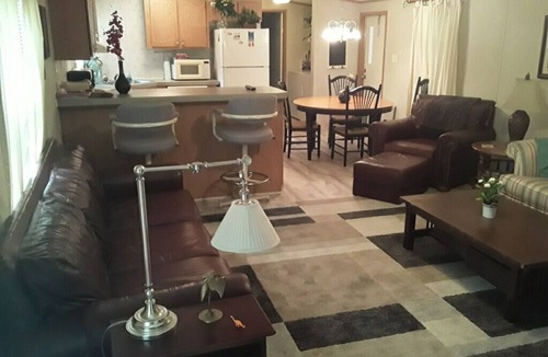 Ocean Isle Beach Cottage | Pet friendly, 3 bedroom, 2 bath, 2 piers, boat ramp, large porch, yard, waterway