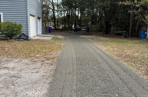 Mount Pleasant House | Pet Friendly Fenced 3 BR 2 bath House 5 mlles to IOP beach Shipyard Park 8 miles