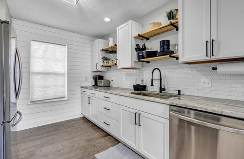 Myrtle Beach House | Pet Friendly Fenced Backyard Game Room Patio Firepit Trailer Motorcycle Parking