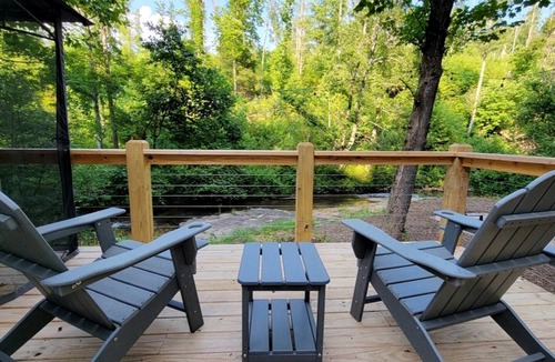 Purlear House | Pet-Friendly Glamping Dome Rental for Relaxing Escapes near Boone, NC