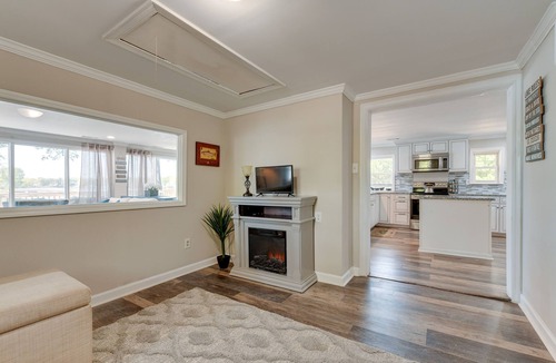 Southmont House | Pet-Friendly Lexington Vacation Rental on Lake!