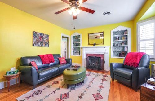 Roanoke House | Pet-Friendly Roanoke Retreat w/Theater