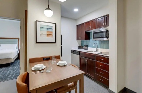 Mount Pleasant Hotel | Pet-Friendly Suite w/Free Bfast– Enjoy Mount Pleasant Adventures Nearby