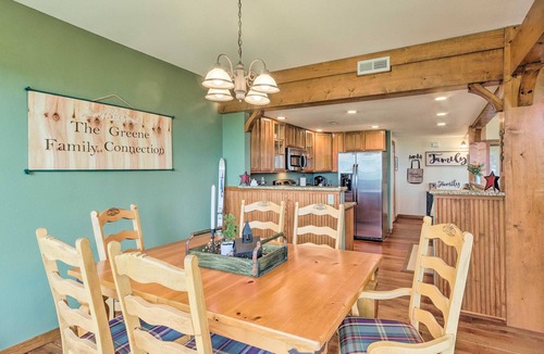 Mountain Air Condo | Pets Welcome: Quaint Blue Ridge Mountain Getaway!