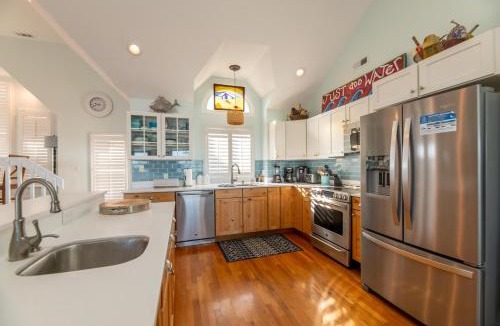 Nags Head House | Point of View - Nags Head MP 15, Oceanfront, Ocean View, Elevator, Pool, Hot Tub, Gazebo