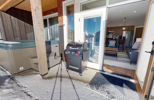 Sun Peaks Condo | Powder Heights #19- Modern Mountain Retreat
