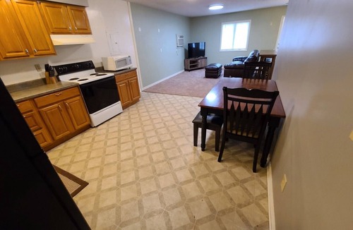 Waynesville Cottage | Private 1 bedroom cottage within minutes to town with covered bike parking!