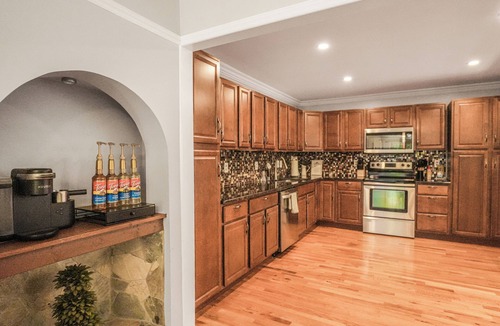 Mint Hill House | Private 5 BR Retreat, Pond, Kayaks & Gameroom