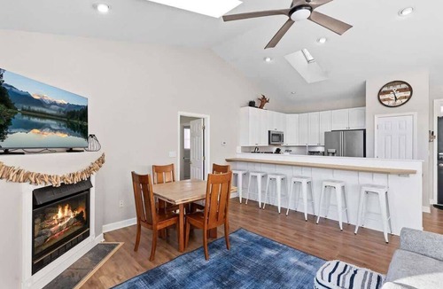 Waterloo House | Private Dock & Game Rm: Lake Home w/Fire Pit