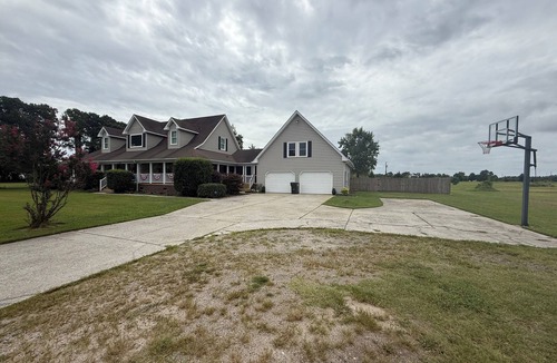 Fentress House | Private Guesthouse w/Full Kitchen