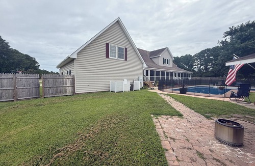 Fentress House | Private Guesthouse w/Full Kitchen