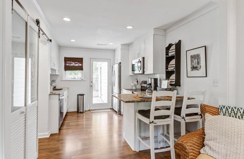 Mount Pleasant Villa | * *PROFESSIONALLY CLEANED l BEACH CHIC COASTAL VILLA!*COME RELAX! ☀️🦀❤️