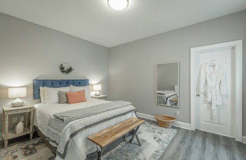 Northside Apartment | Purple Aster - a PMI Scenic City Vacation Rental