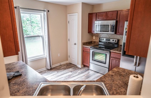 Aberdeen House | Putt in the Pines 3BD 2 BA Charming Quiet Home