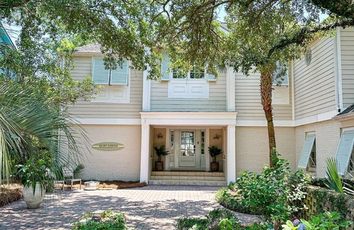 North Litchfield Beach House | Pvt Pool & hot tub, huge backyard, 12beds, Sleeps18, 2 dens, chef kitchen!