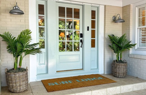 North Litchfield Beach House | Pvt Pool & hot tub, huge backyard, 12beds, Sleeps18, 2 dens, chef kitchen!