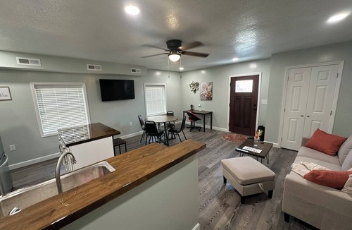 Fulton Apartment | Quaint 2BR/2BA Apartment – Rustic Country Charm in the Heart of Downtown Fulton