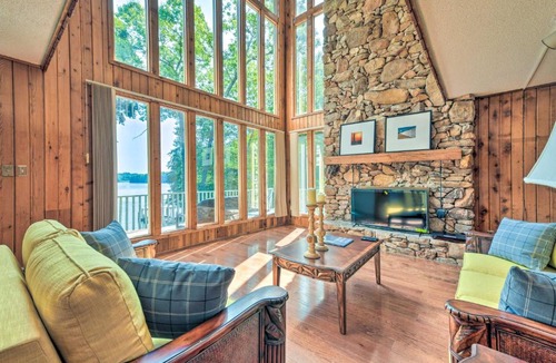 Sherrills Ford House | Quaint Lake Norman Home w/Boat Dock + Grill!