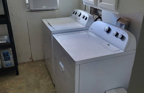 Johnson County Cabin | Quiet 2-bedroom mountain cabin overlooking Shady Valley
