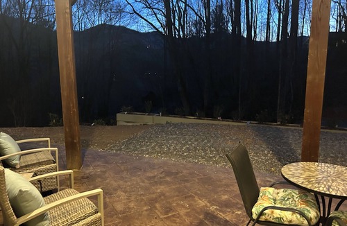 Maggie Valley Apartment | Quiet and relaxing 1-bedroom apartment at Maggie Valley County Club & Resort