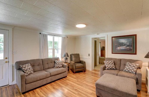 West Jefferson House | Quiet Blue Ridge Escape Near Hiking and Town