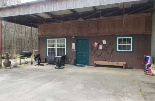 Clarks Hill Apartment | Quiet Country apartment 15 minutes from Downtown Augusta GA/Medical District