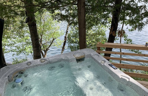 Labelle House | Quiet lakefront cottage with chef's kitchen hot tub fast internet near Tremblant