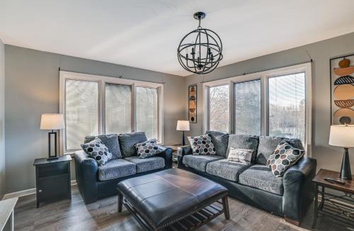 Paris House | Quiet Tennessee Getaway ~ 12 Mi to Kentucky Lake!