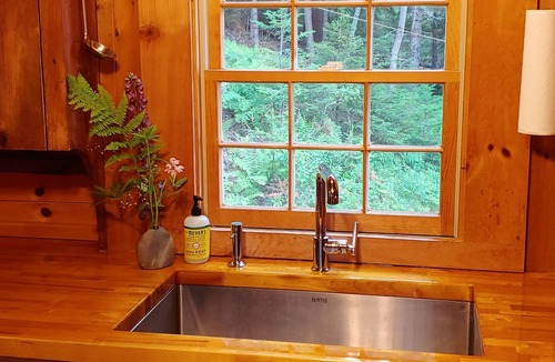 Jefferson House | Quintessential Maine Lake Cottage, Quanahawasset, a John Calvin Stevens Original
