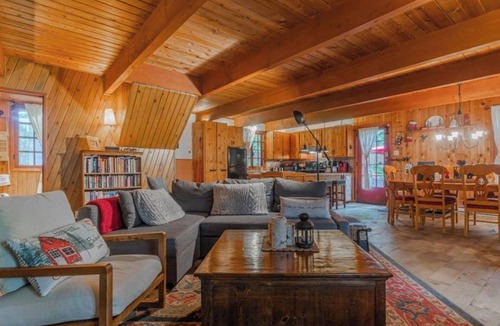 La Conception Ski Chalet | Rare Lakefront Chalet, Mont Tremblant