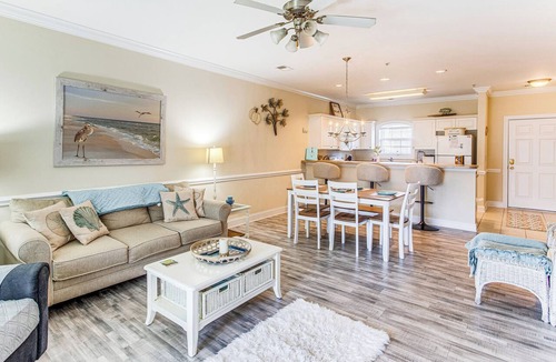 Little River Condo | Relaxing Condo w/Pool Near Beach & Casino
