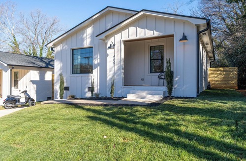 Greenville House | Renovated Bungalow, super close to Downtown, Unity Park and Swamp Rabbit Trails