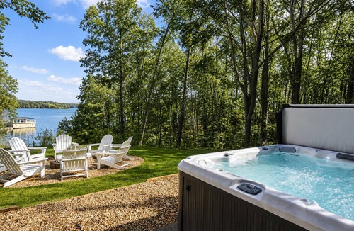 Livingston House | Renovated lakehouse with dock, hot tub, firepit & bi-level deck - dogs OK