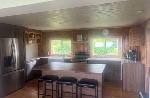 Glenmont House | Reset by the Bay | Fire Pit Hiking Ocean Views