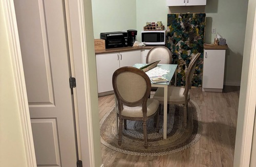 Port Moody Bed & Breakfast | Restorative stay. Charge EV, use cedar tub for hot or cold plunge.