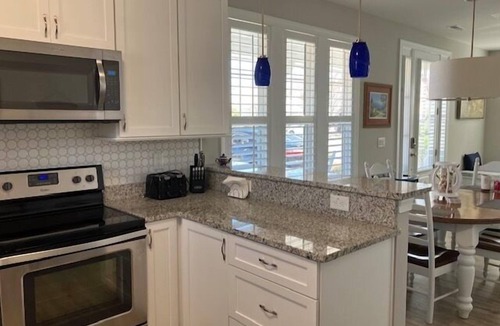 North Myrtle Beach Cottage | Retreat 2209 - Adorable Cottage in Barefoot Resort