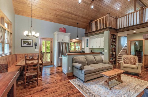 Cullowhee Cottage | River Cat Cottage and Cabin - Private River Access and Close to WCU!
