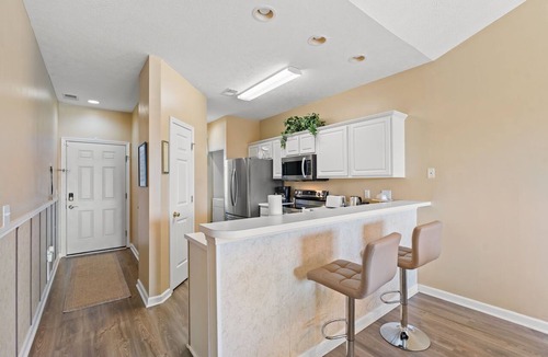 Carolina Forest Condo | River Oaks Condo near beach & golf. Pool, tennis & free parking