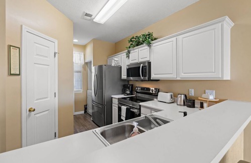 Carolina Forest Condo | River Oaks Condo near beach & golf. Pool, tennis & free parking