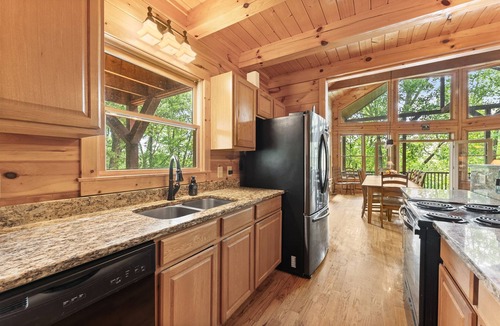 Cleveland Cabin | River Wilds- Spacious Cabin Great For Groups Near Helen, GA