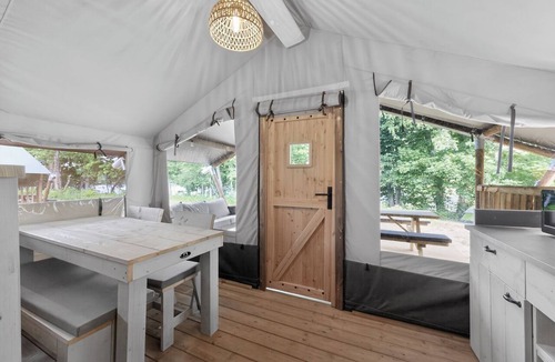 New River Cabin | Riverfront Safari Tent Near Virginia Tech