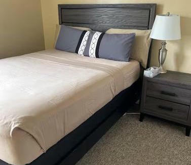 Thompson Apartment | RiverSide Court Spacious 2 Bedroom Fully Furnished Rental Thompson MB