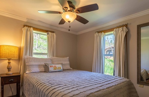 Crumpler House | Riversong Cottage - Stay & Play On the New River! Updated Cottage with Hot Tub!