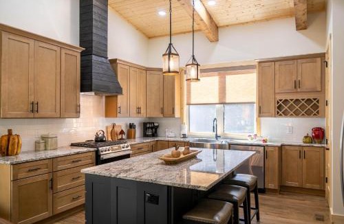Piney Creek House | Rocky Creek Retreat