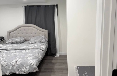 Fort Gary House | Room-haven in the Prairies 1BR B